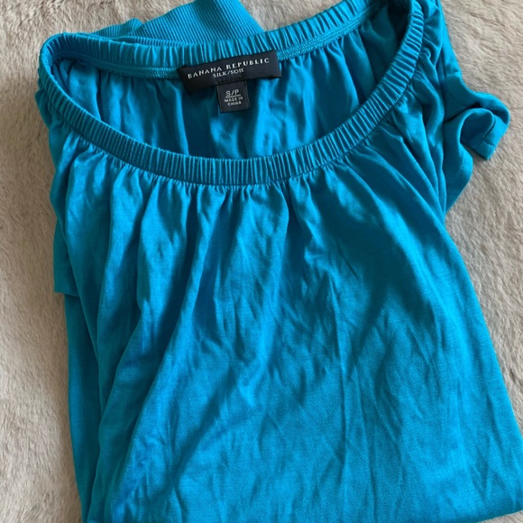 Y2k Banana Republic Silk Flutter Tee 🐬 - Picture 4 of 4